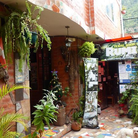 Hostal La Casa Amarilla City 바뇨스 외부 사진