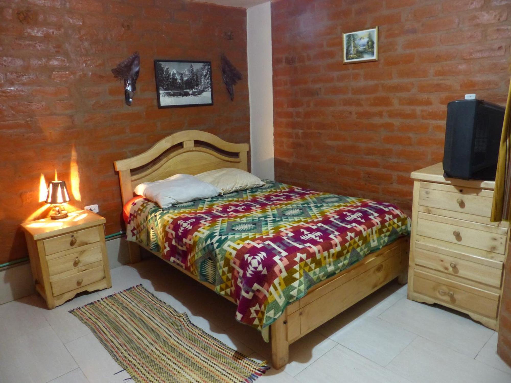 Hostal La Casa Amarilla City 바뇨스 외부 사진