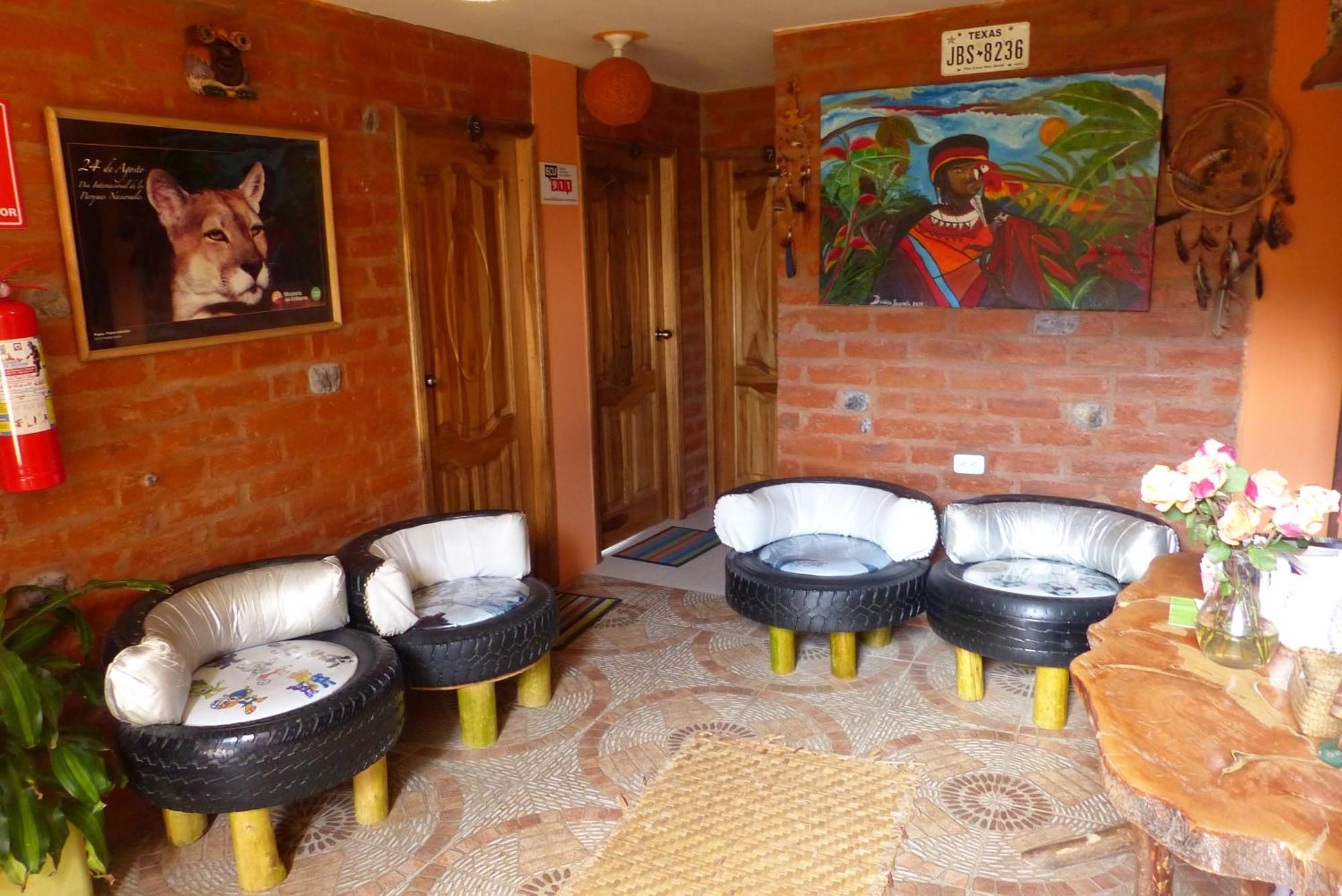 Hostal La Casa Amarilla City 바뇨스 외부 사진