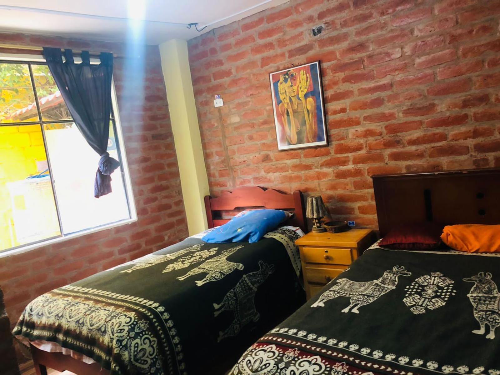 Hostal La Casa Amarilla City 바뇨스 외부 사진