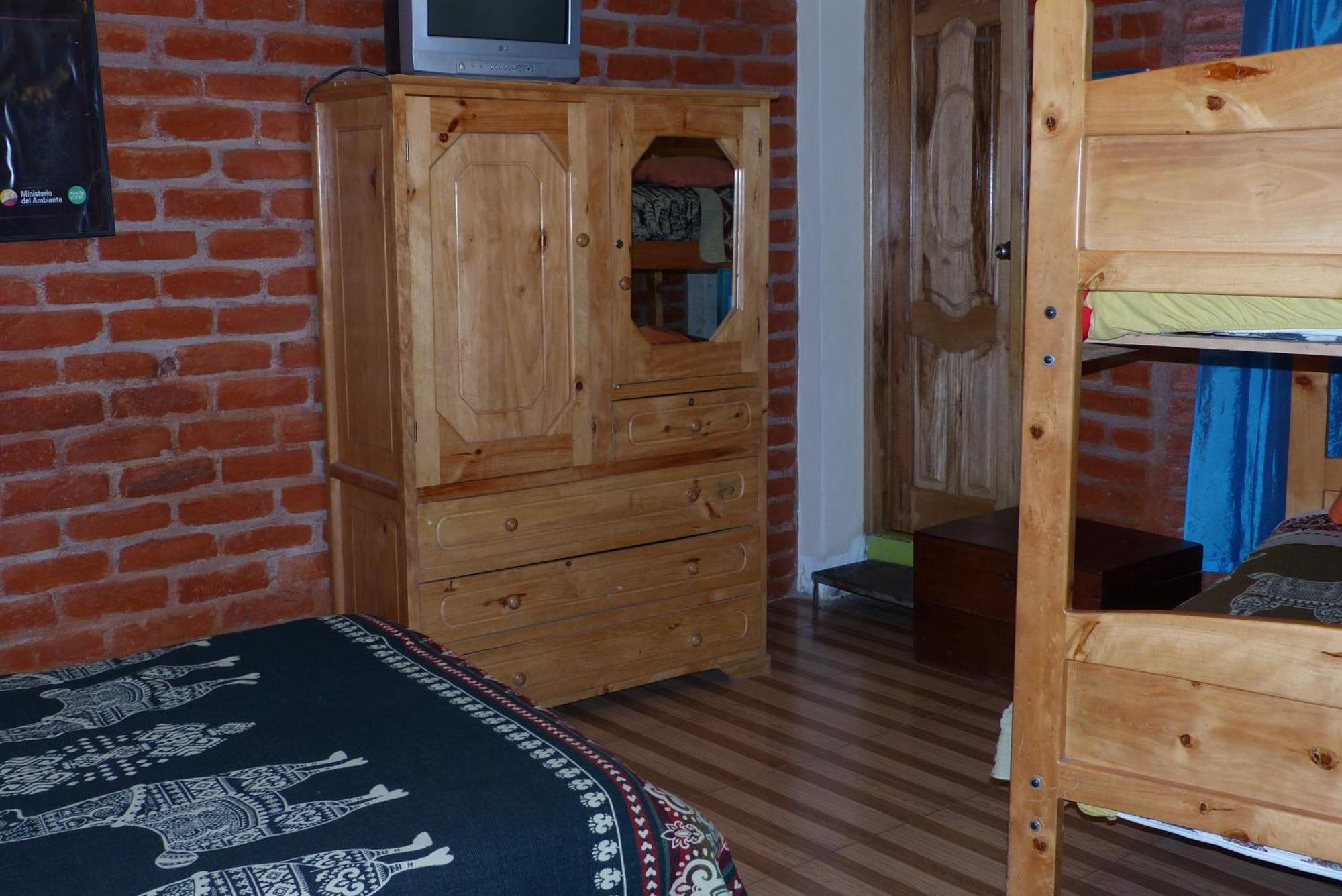Hostal La Casa Amarilla City 바뇨스 외부 사진