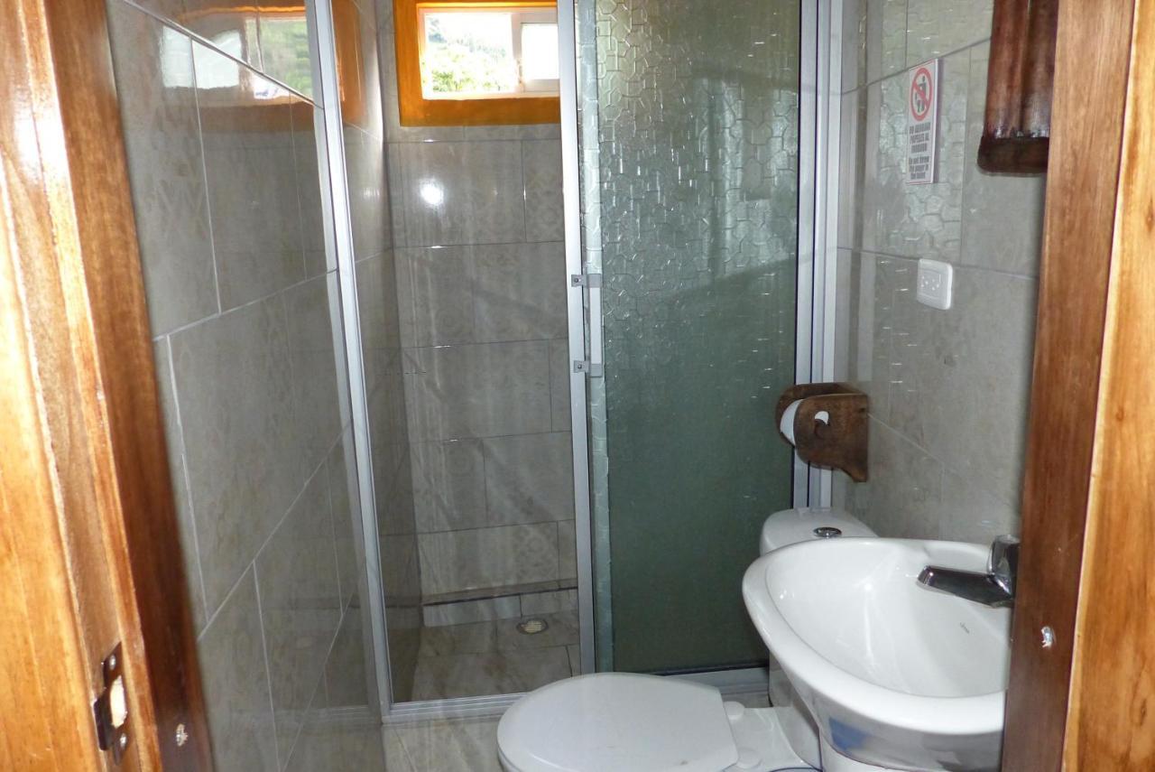 Hostal La Casa Amarilla City 바뇨스 외부 사진