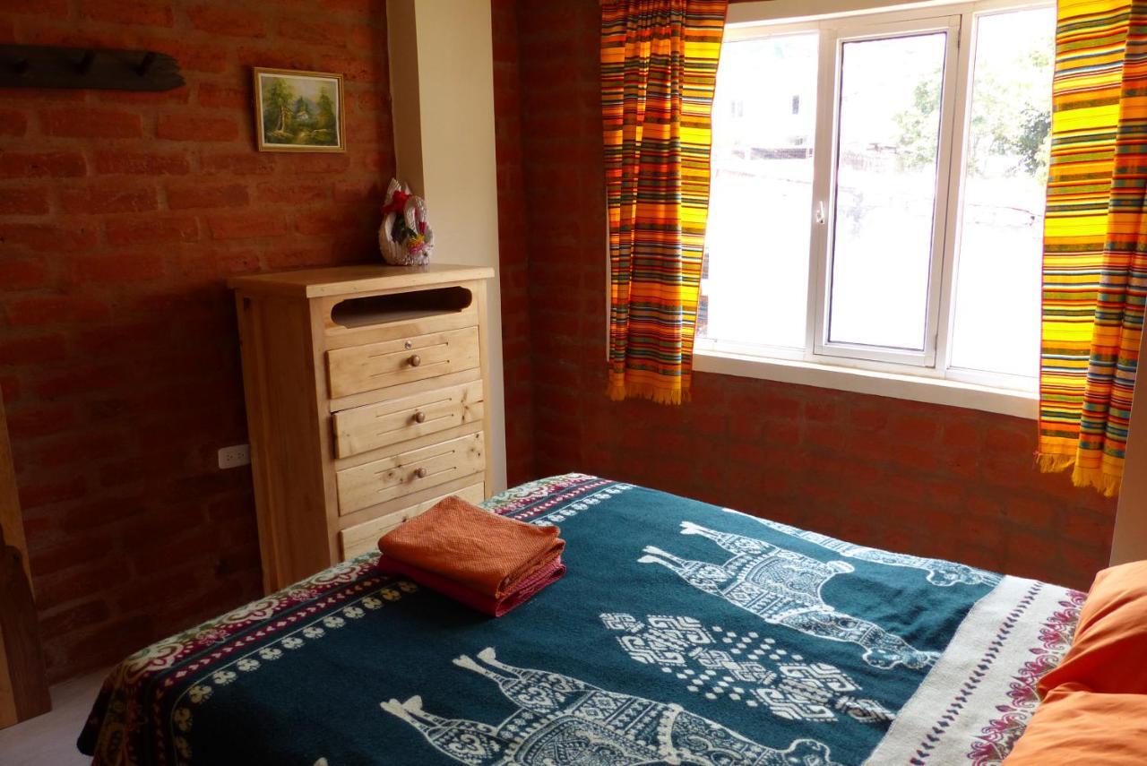 Hostal La Casa Amarilla City 바뇨스 외부 사진