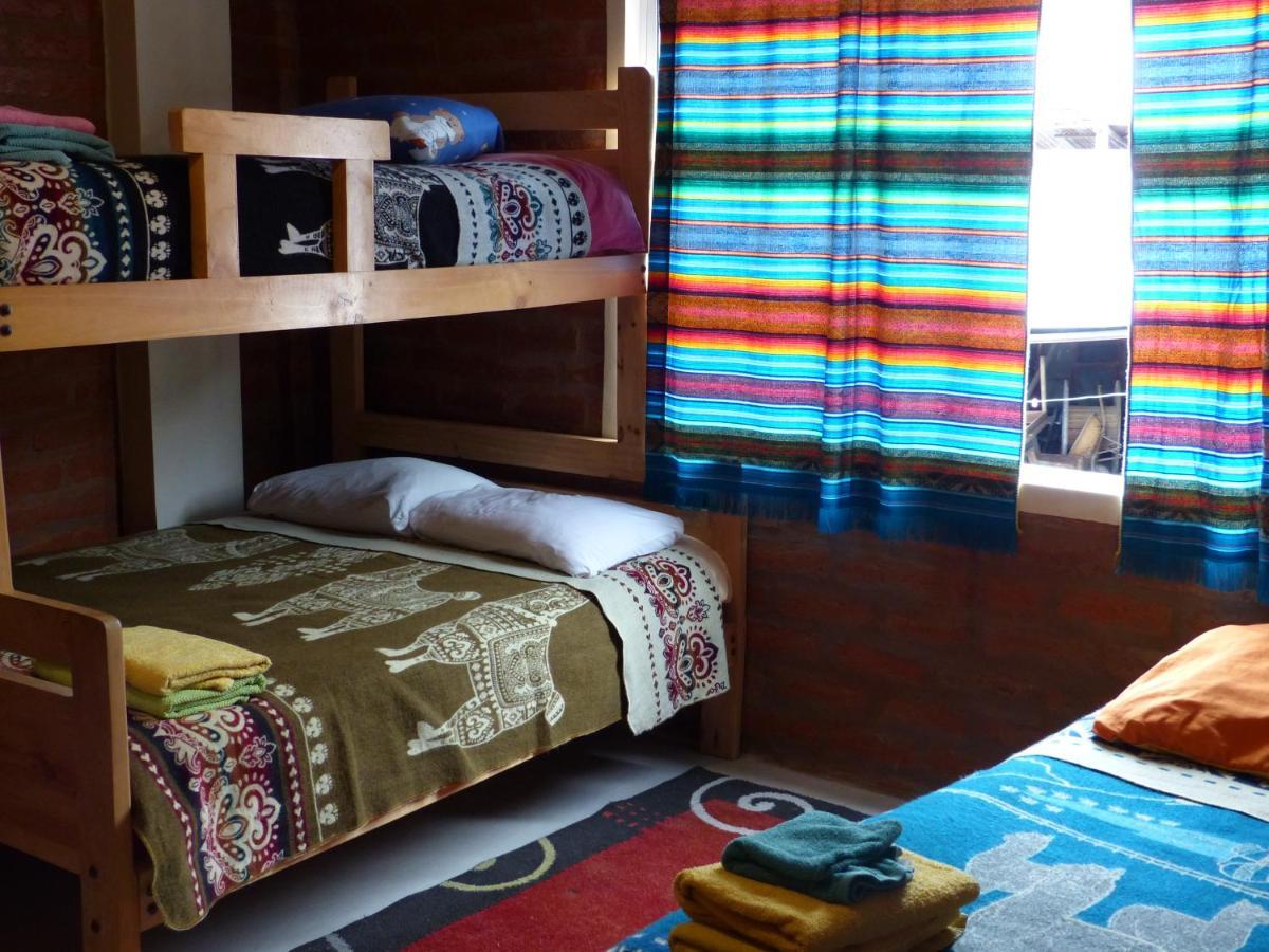 Hostal La Casa Amarilla City 바뇨스 외부 사진